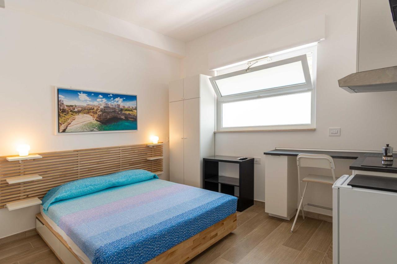 Seven Notes Guest House Bari Exteriör bild