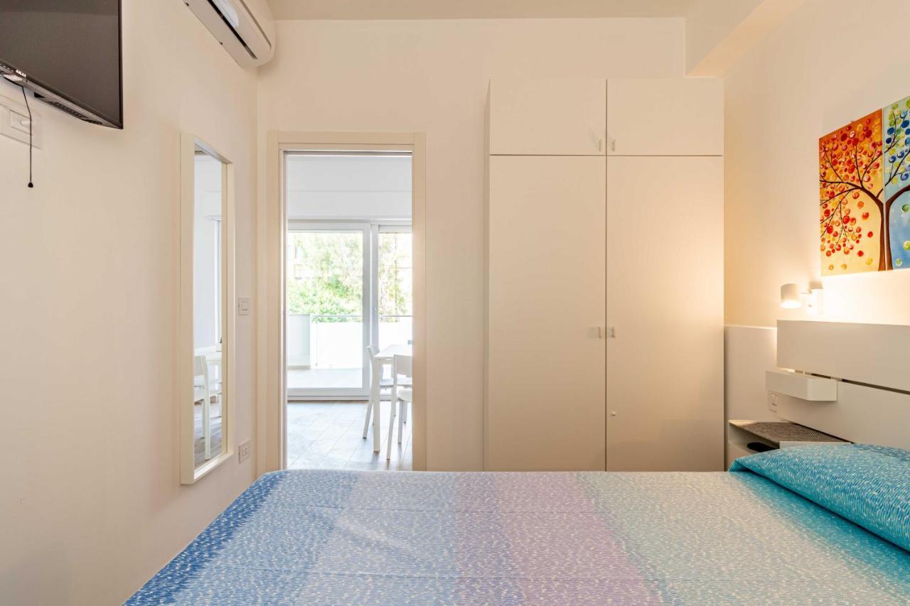 Seven Notes Guest House Bari Exteriör bild