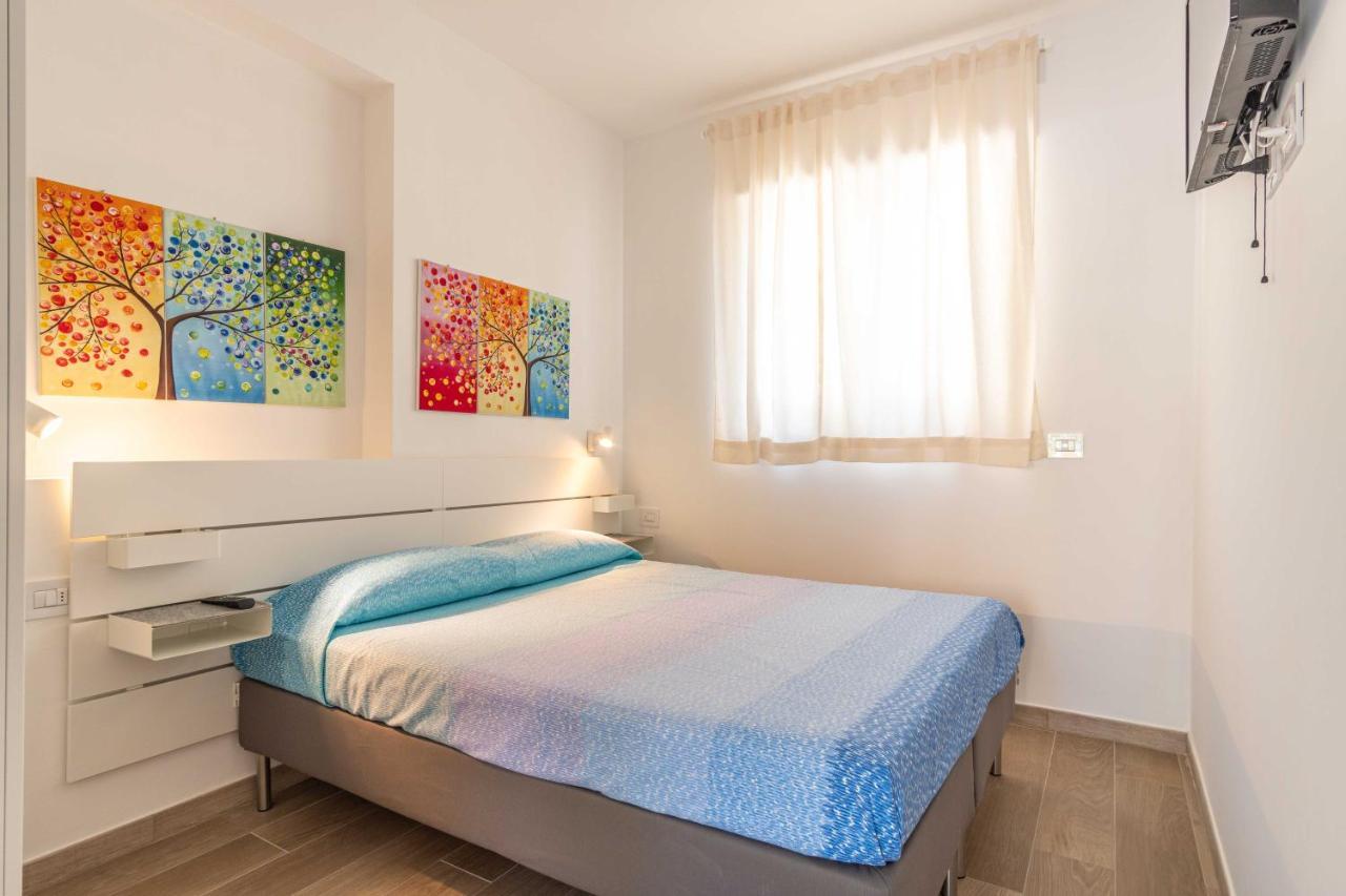 Seven Notes Guest House Bari Exteriör bild